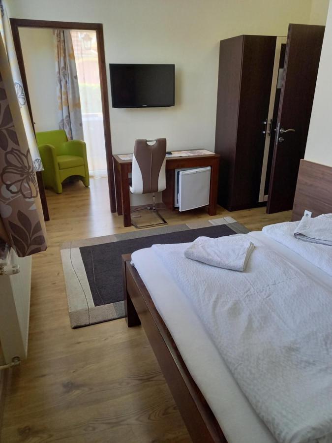 Médea Apartman Bük Esterno foto