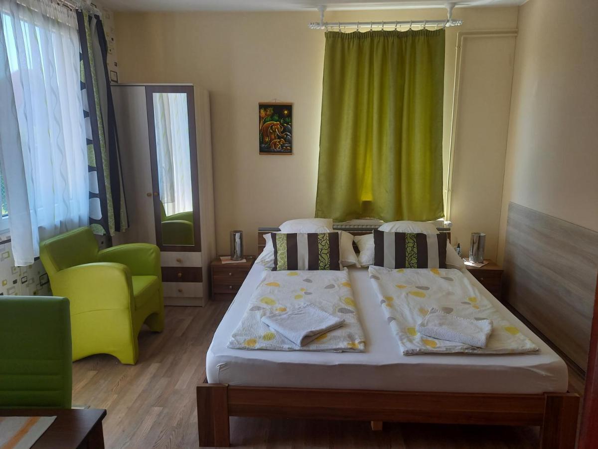 Médea Apartman Bük Esterno foto